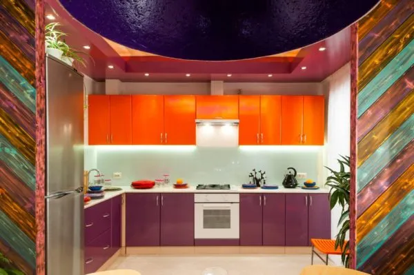 Дизайн кухни в двух цветах - идеи комбинирования и правила оформления
